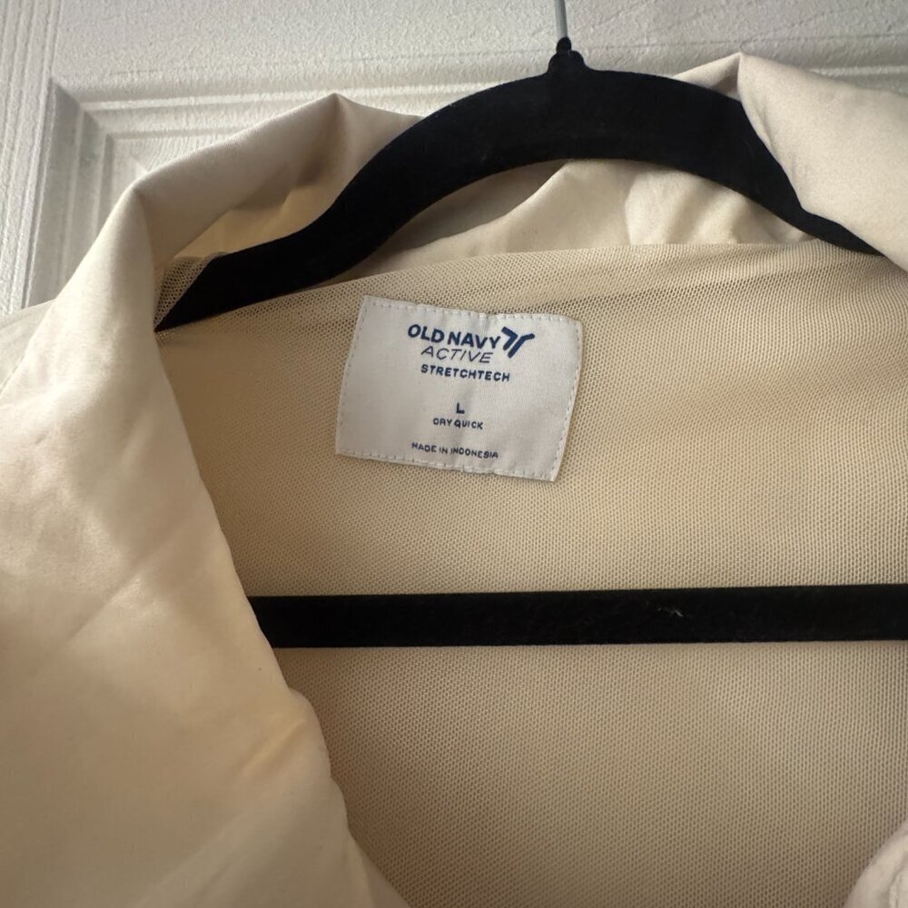 🤍 Old Navy Active Lightweight Zip-Up Jacket | Size L | NWOT 🤍 - Picture 6 of 7